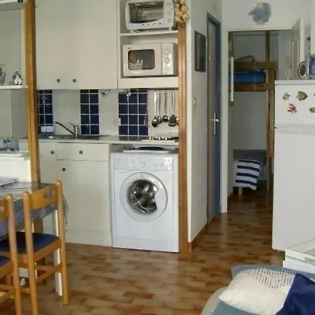 Cap D'agde, 1 Piece, 4 Personnes - Fr-1-249-61